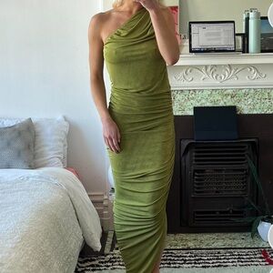 Lioness Draped / Ruched One Shoulder Dress 🐍